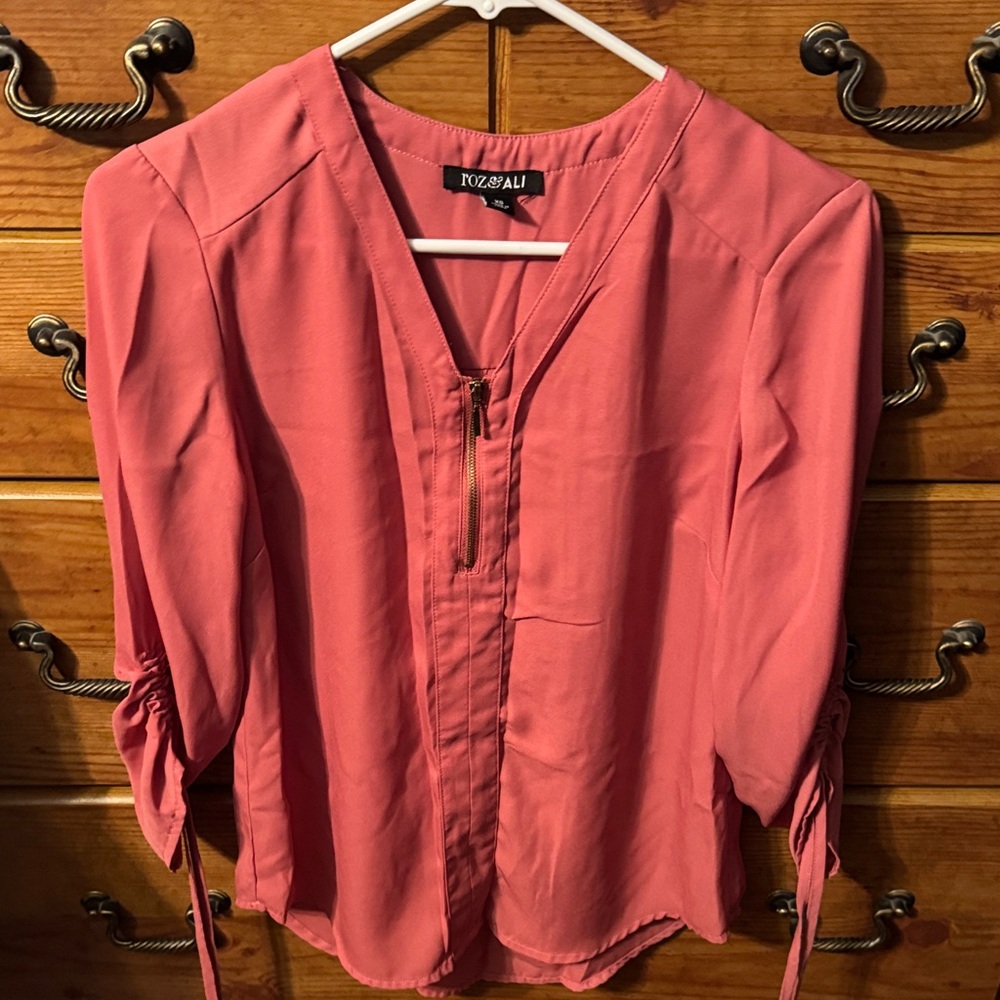 Women's Pink Top
